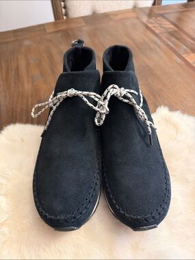 TOMS Rio High Top Black Suede Moccasin Sneakers Size 8W